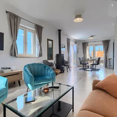Villa Lisetta Comfortable Holiday Višnjan