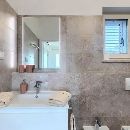 Villa Lisetta Comfortable Holiday Višnjan